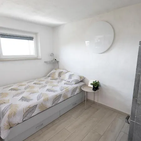 Nogica Apartman Otocec